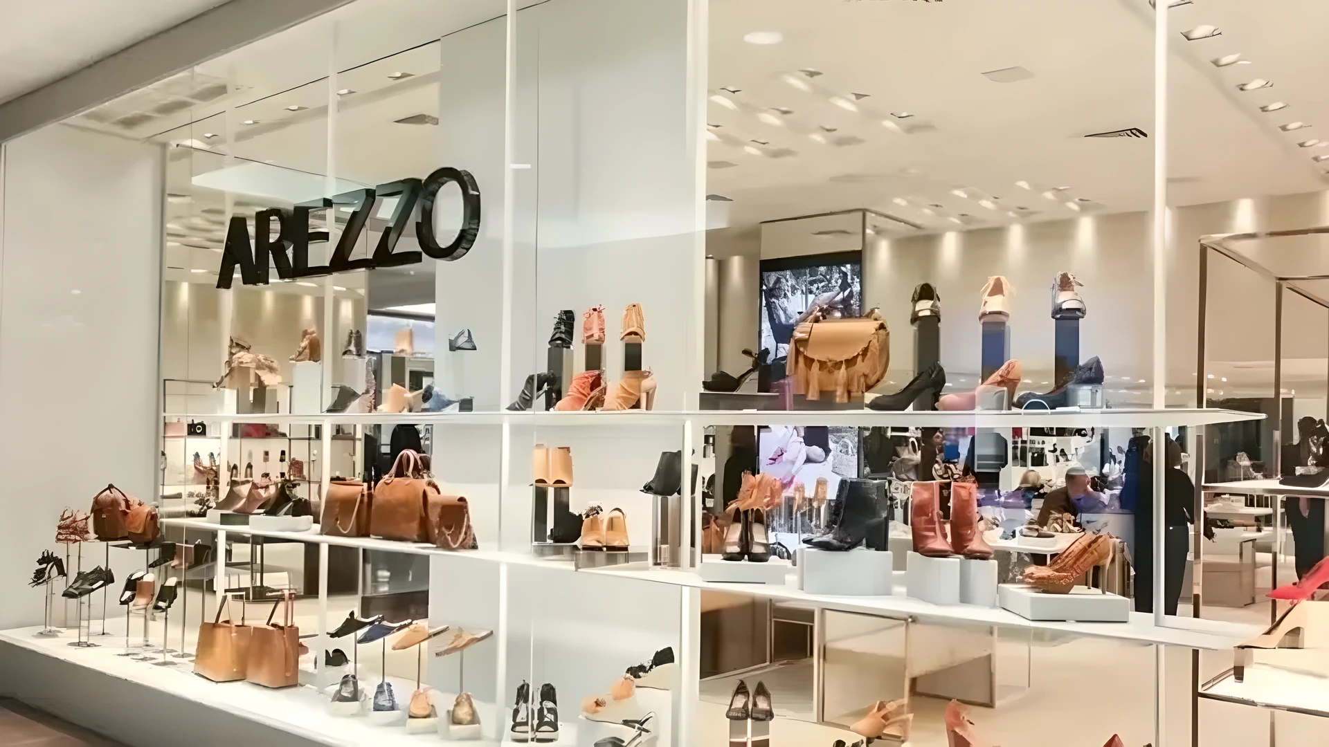 BlackRock holds 4.9% of AZZAS 2154 (AZZA3) after share disposal