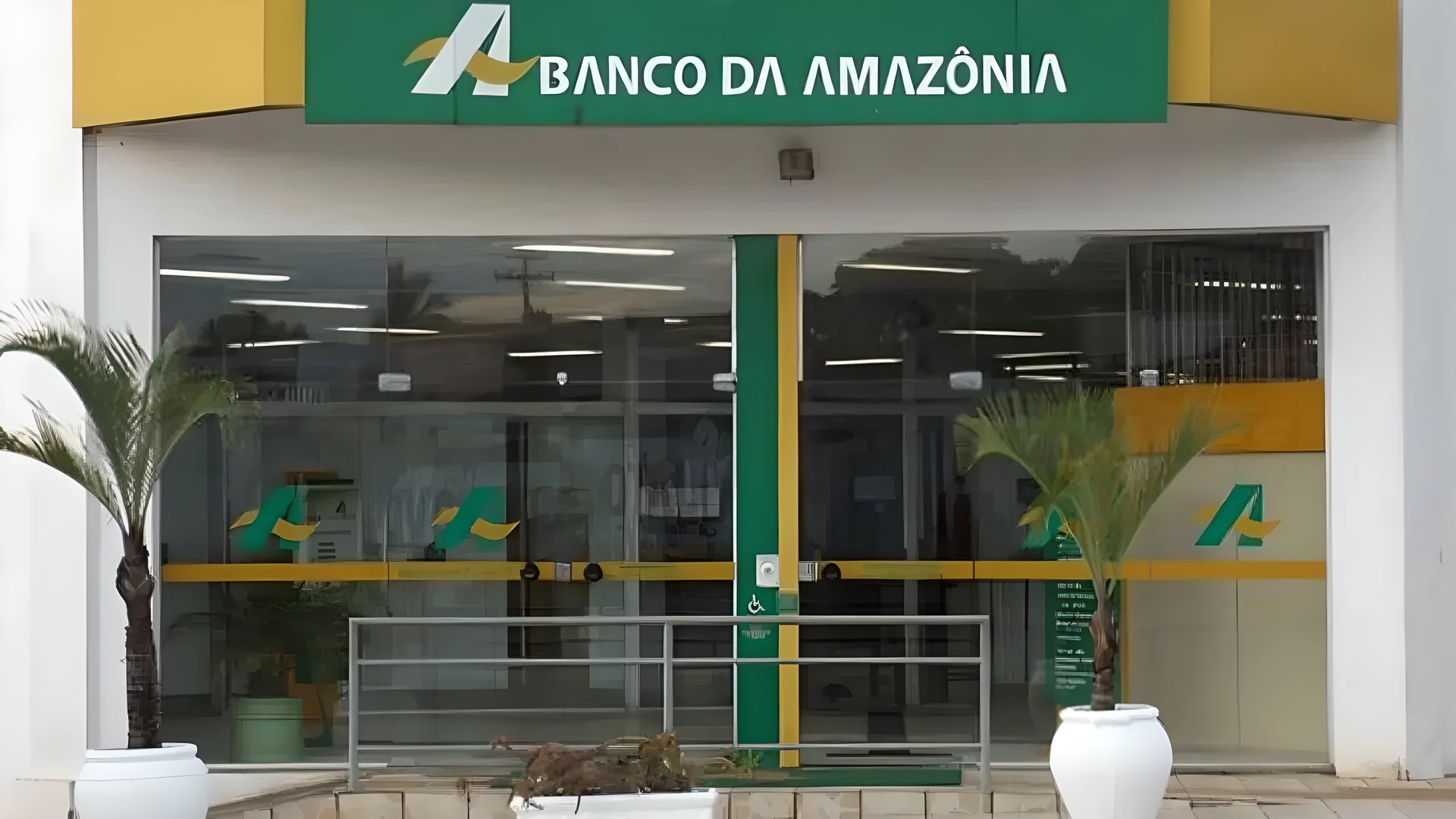 BAZA3 rises 2.3% and Ibovespa opens higher today on B3