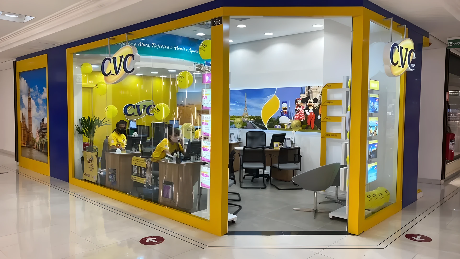 CVCB3 climbs 5.6% as Ibovespa edges slightly lower today on B3