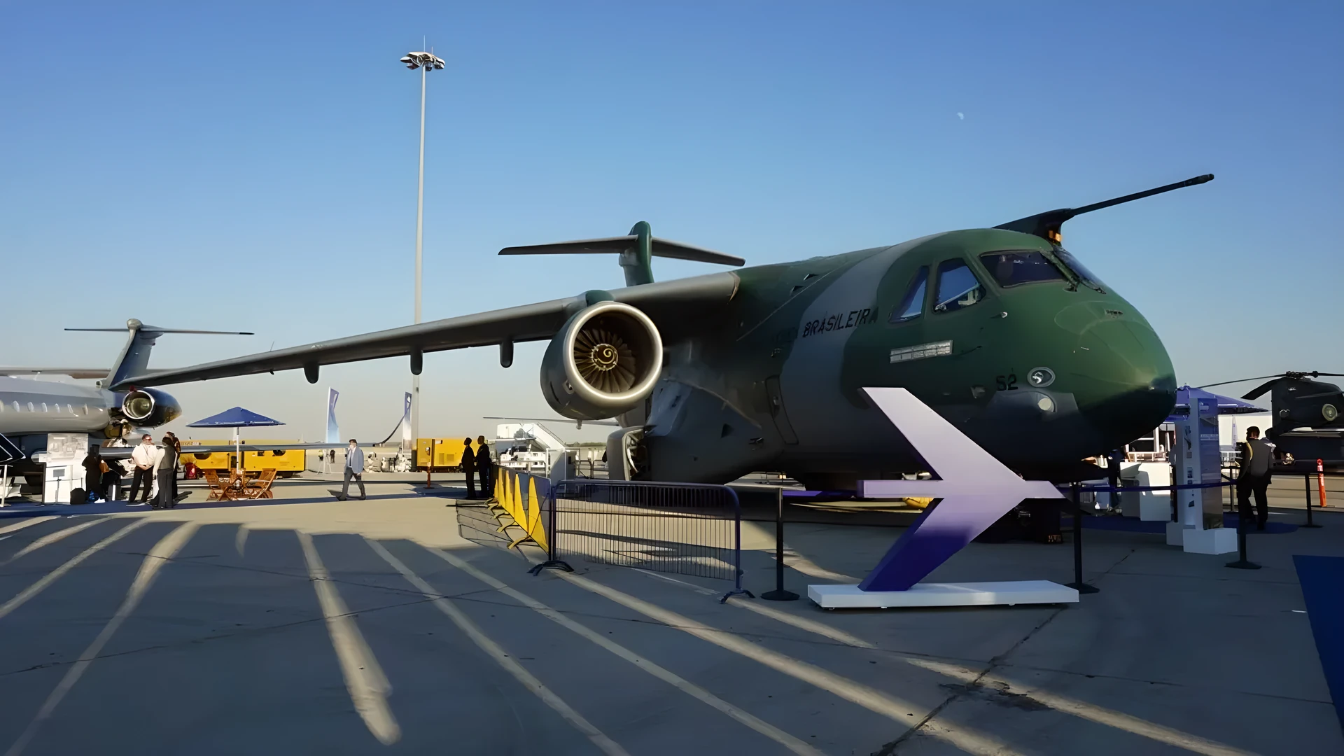 Embraer (EMBJ3) announces new order for three E190-E2 jets from Luxair